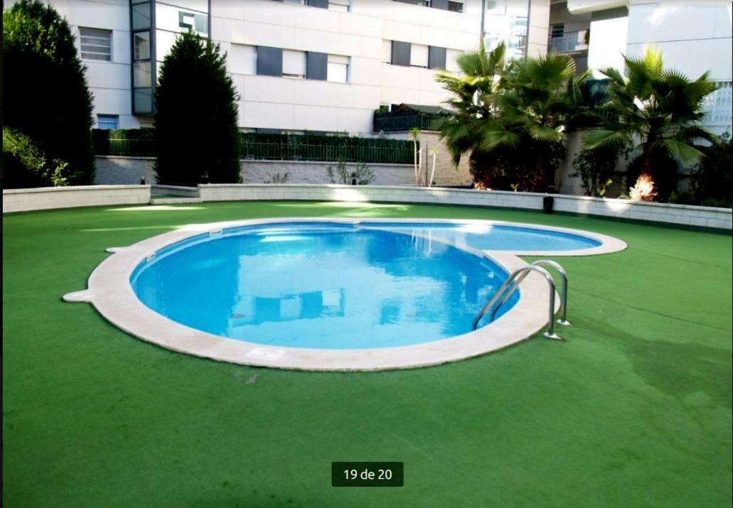 Calido Apartamento Con Piscina En Barcelona Рипольет Экстерьер фото